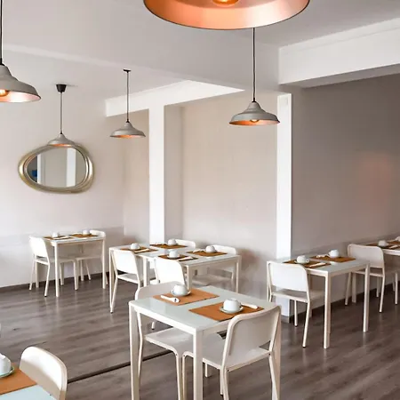 Bed & Breakfast Residencia Maciel Peniche