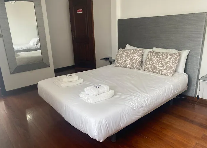 Bed & Breakfast Residencia Maciel Peniche
