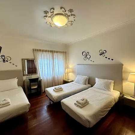 Bed and breakfast Residência Maciel Peniche