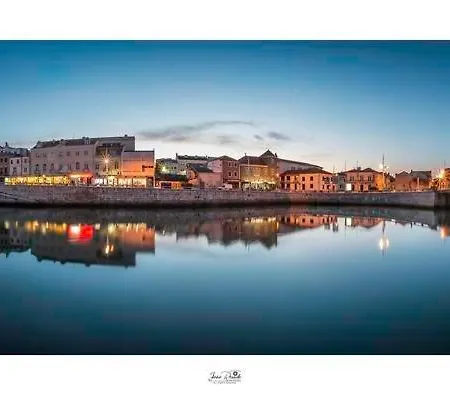 Residencia Maciel Пениши