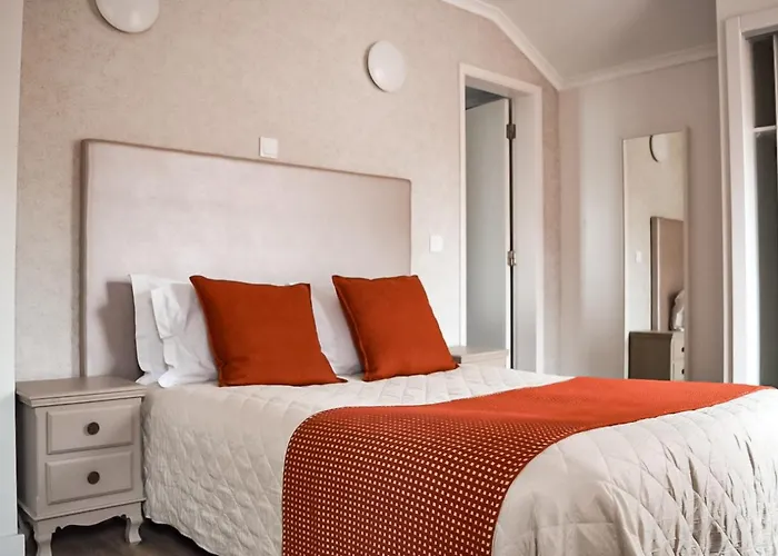 Residencia Maciel Bed & Breakfast Peniche