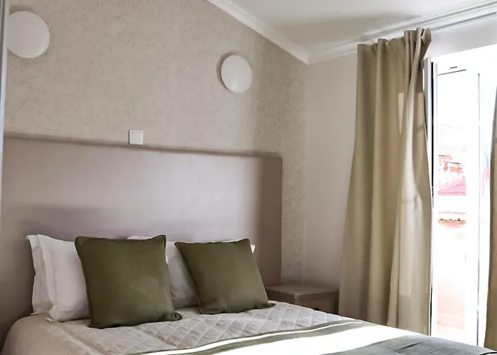 Bed & Breakfast Residencia Maciel 3*